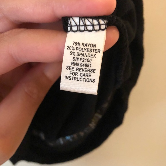 Forever 21 black tank top - Picture 3 of 4